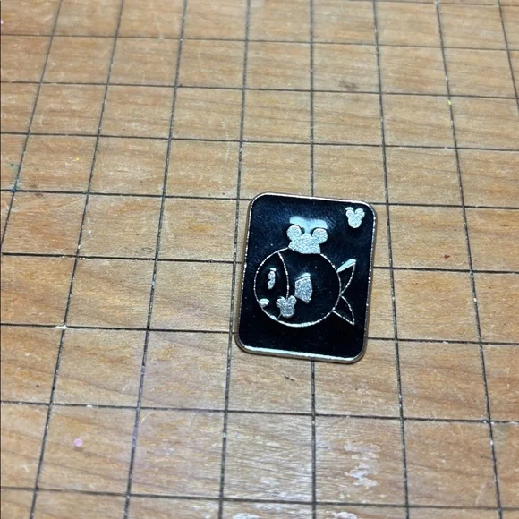 Disney Trading Pin Minnie Mouse Polka Dot Puzzle Piece Plus 3 More Variety - Picture 13 of 17